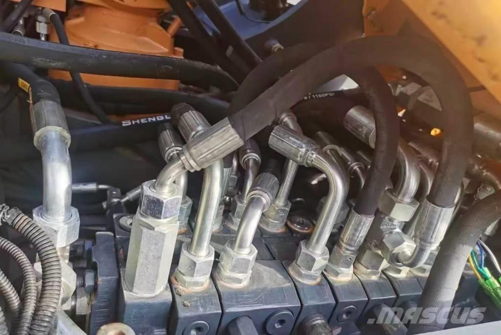  新源 75 轮式挖掘机