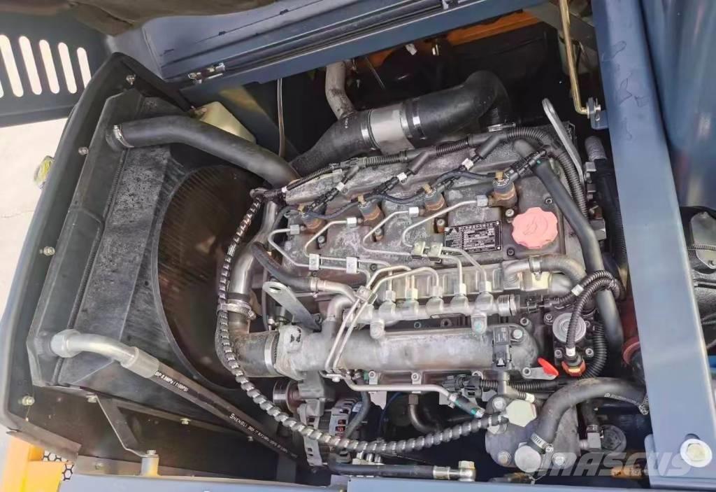  新源 75 轮式挖掘机