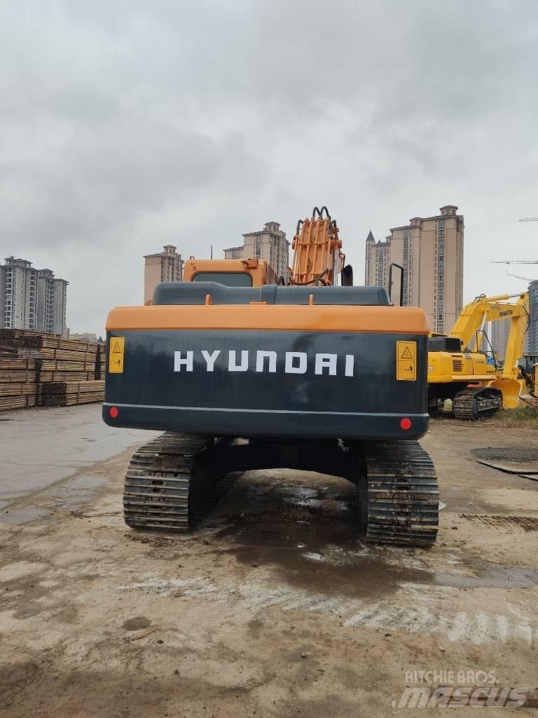 Hyundai R220LC-9S 履带挖掘机