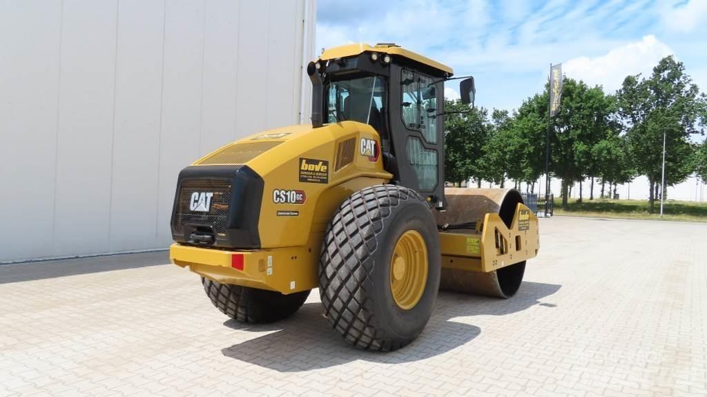 CAT CS10GC 单轮压路机