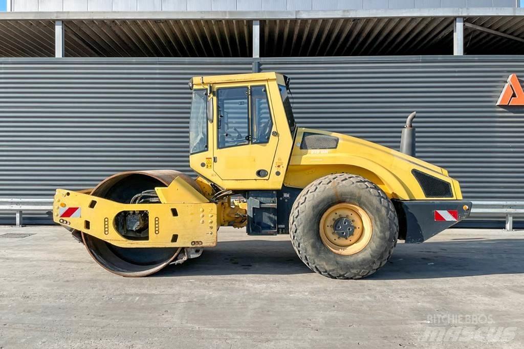 Bomag BW 213 DH-4 单轮压路机