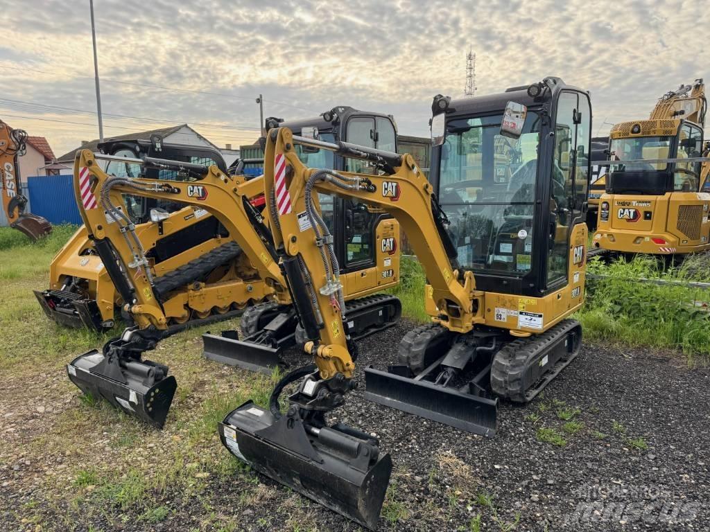 CAT 301.8 小型挖掘机
