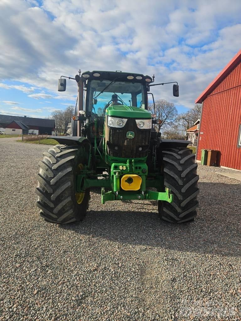 John Deere 6210 R 拖拉机/农用车