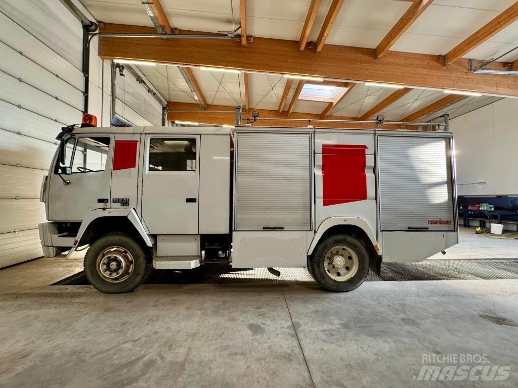Steyr 13S21 消防车