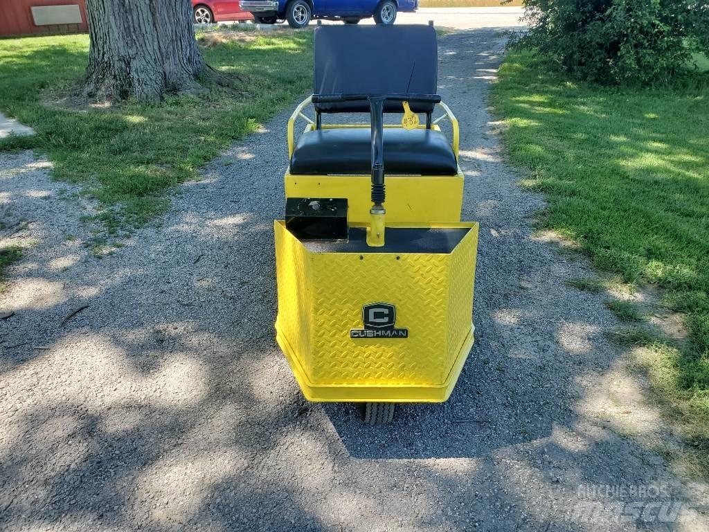 Cushman Minute Miser 搬运车