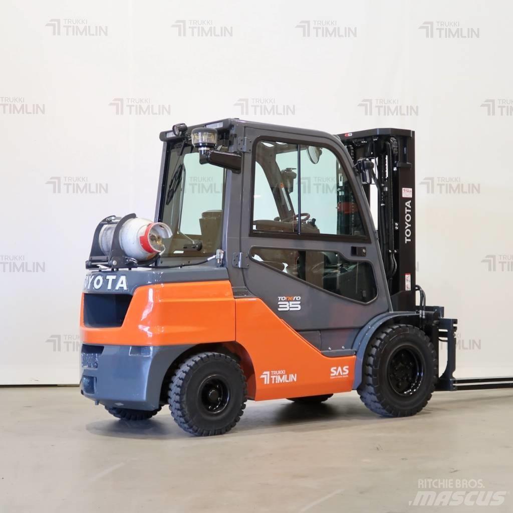 Toyota 02-8FGJF35 天然气叉车