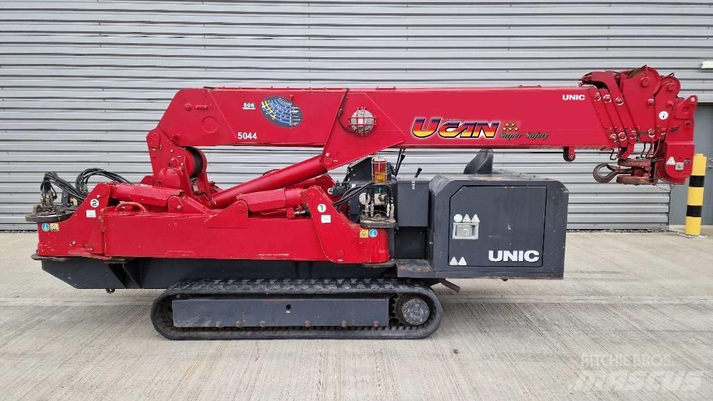 Unic URW-506 轻小型起重机