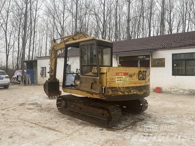CAT E70B 履带挖掘机