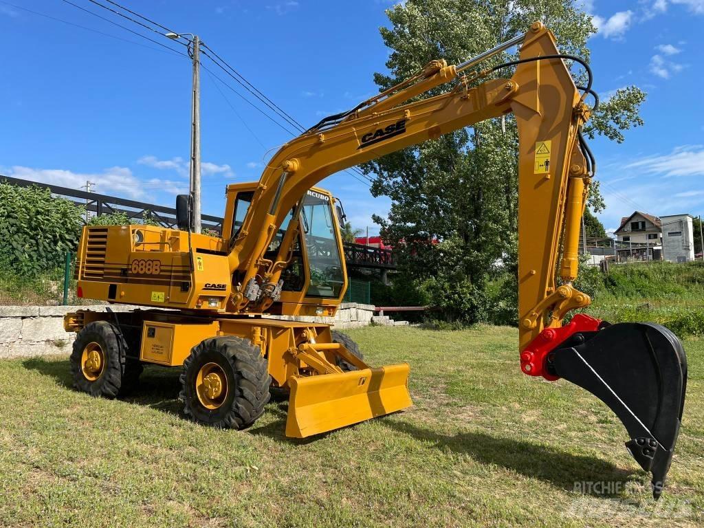 CASE 688 B 轮式挖掘机