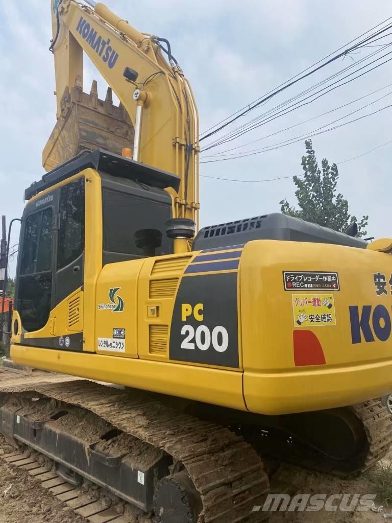 Komatsu pc200-8 履带挖掘机