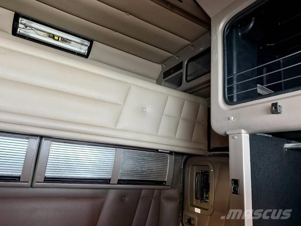 Peterbilt 379 牵引车