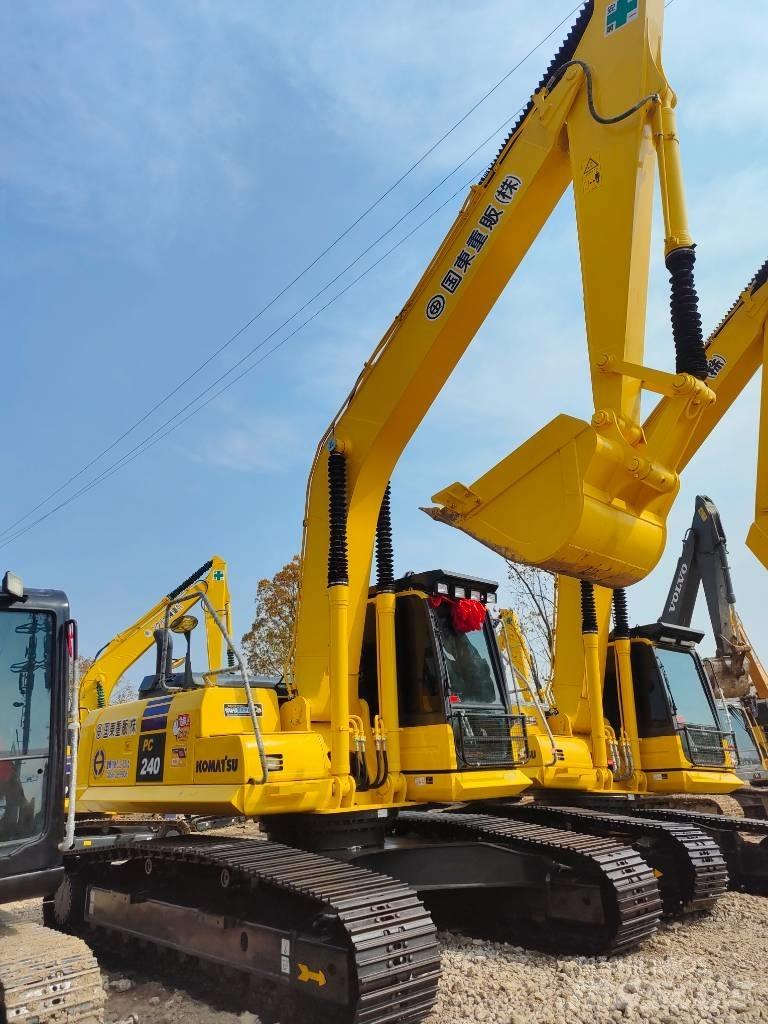 Komatsu PC 240 履带挖掘机