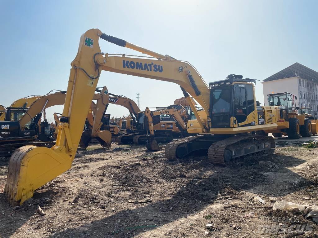 Komatsu 210 履带挖掘机