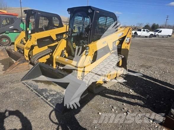 CAT 239D3 滑移装载机