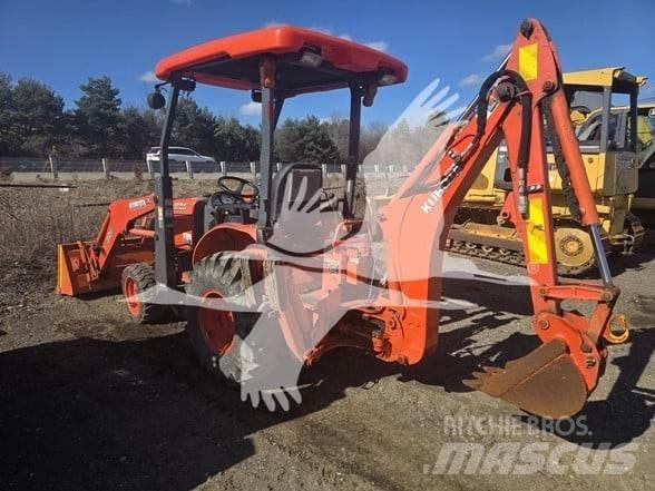 Kubota B26 反铲装载机