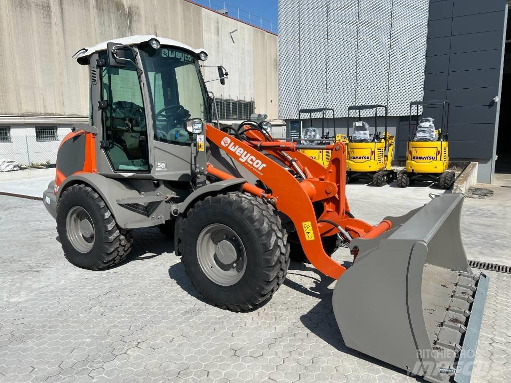Weycor AR440 小型装载机