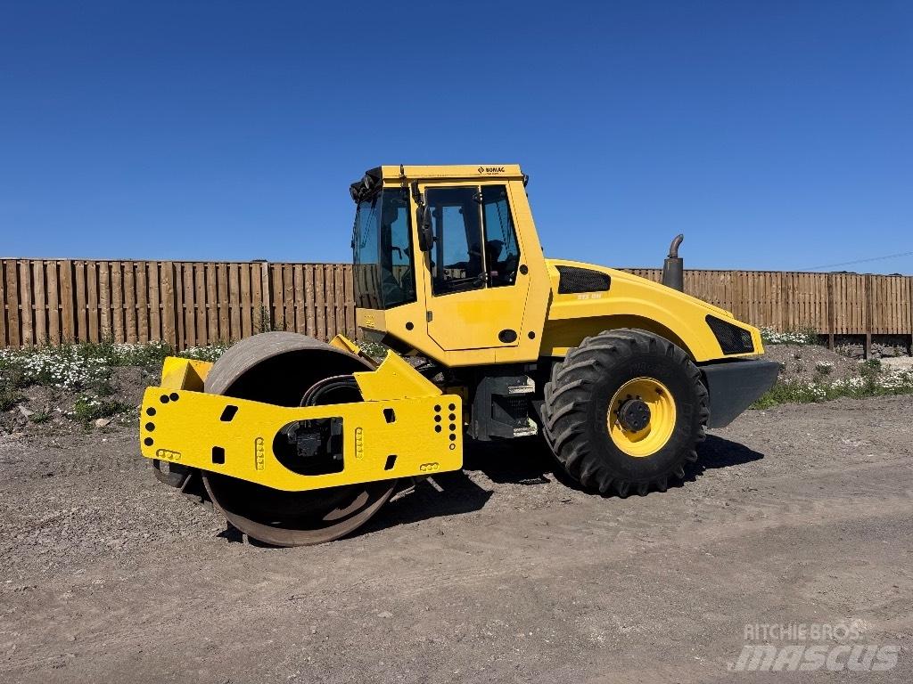 Bomag BW 213 D H-4 单轮压路机