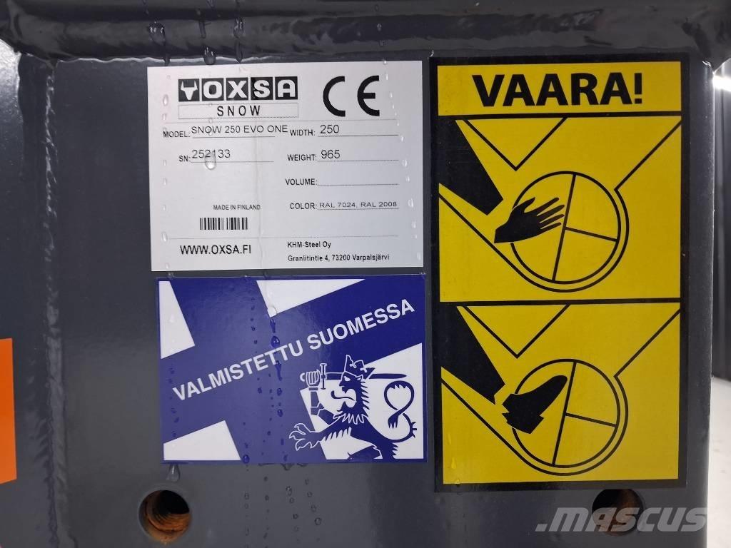 Oxsa EVO 250 One 扬雪机