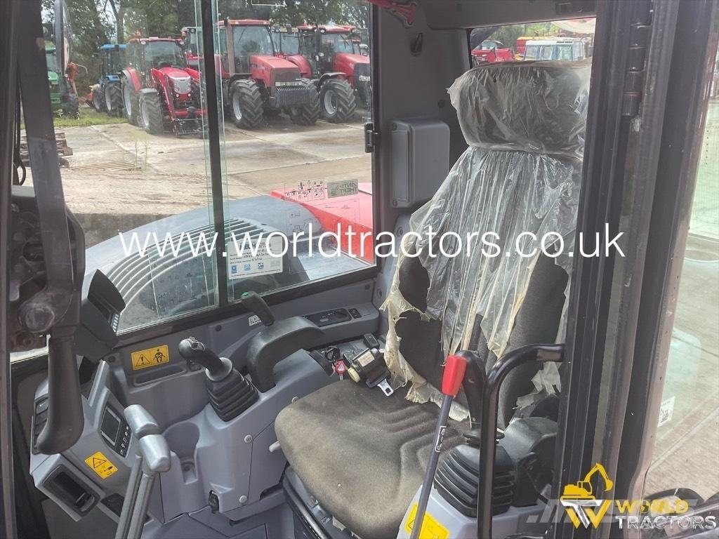 Kubota KX 080-4 中型挖掘机