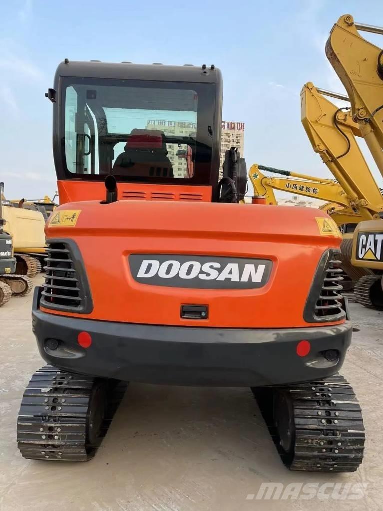 Doosan DX60-9C 小型挖掘机