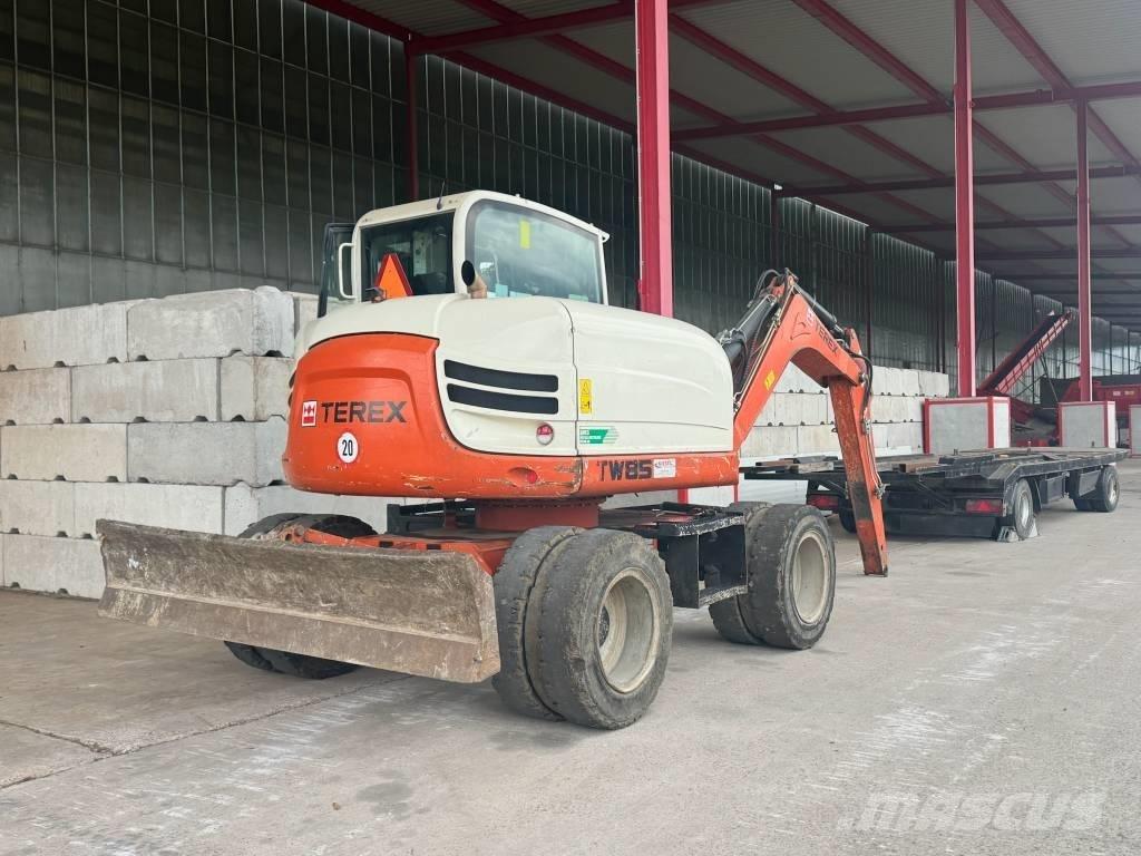 Schaeff TW 85 轮式挖掘机