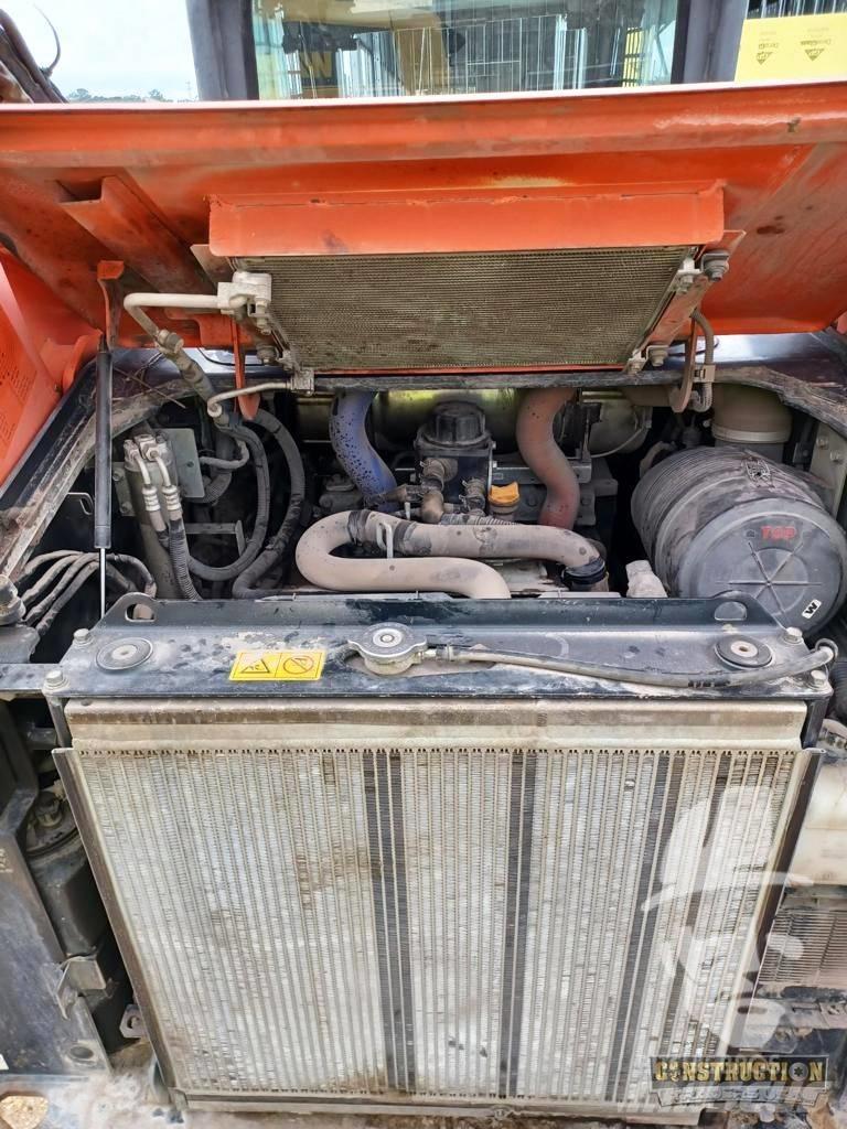 Kubota SVL 95-2 S 滑移装载机