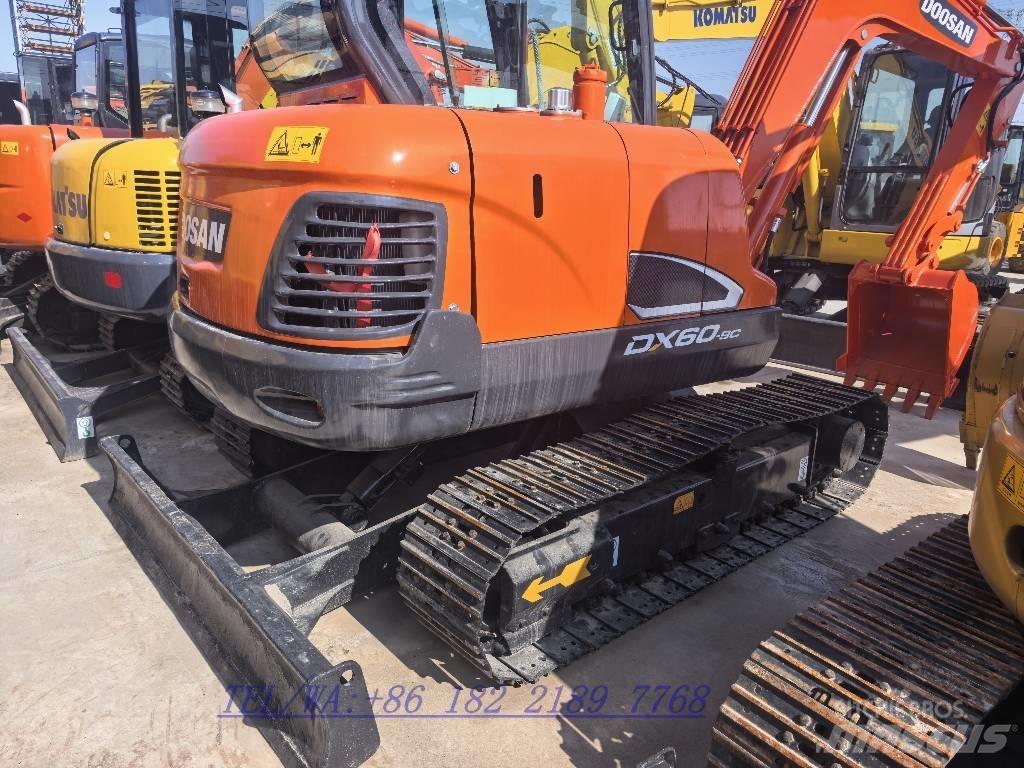 Doosan DX60 履带挖掘机