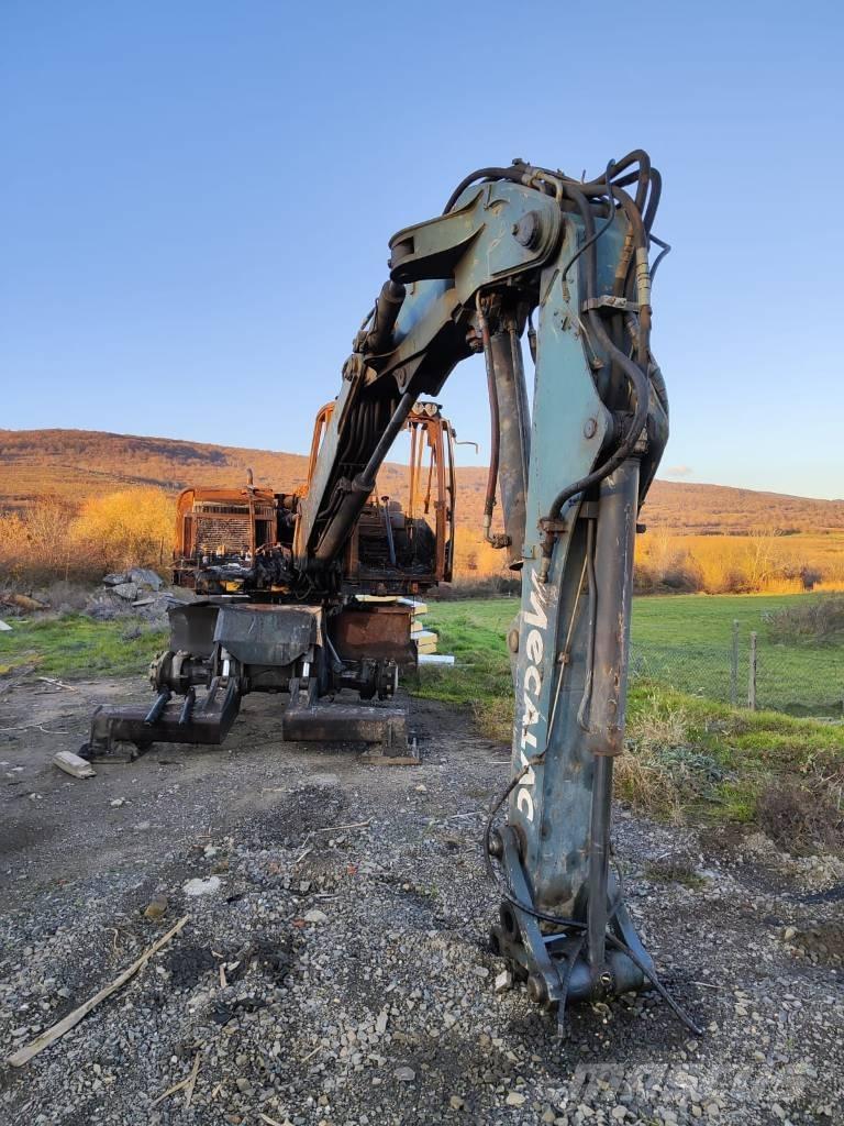 Mecalac 714MW 轮式挖掘机