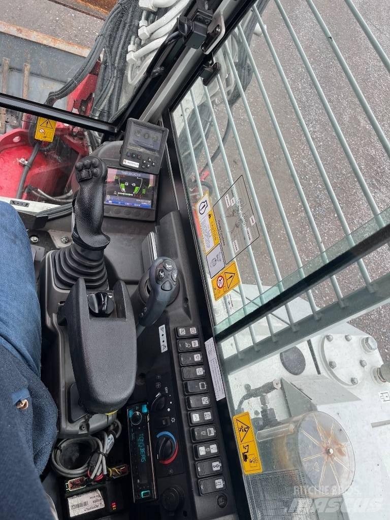 Takeuchi TB 280 FR 中型挖掘机