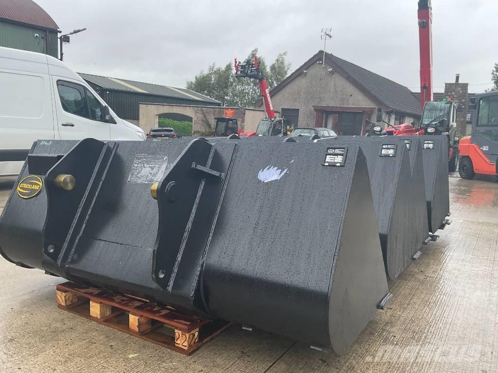 Manitou 1 CM Bucket 伸缩臂叉装车|叉装车