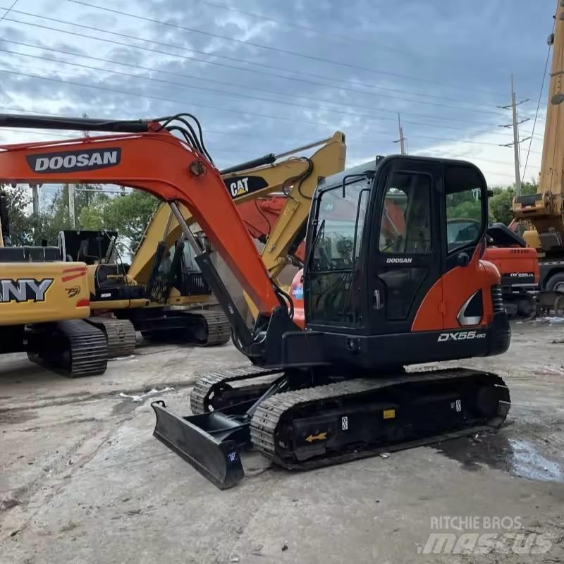 Doosan DX55 履带挖掘机