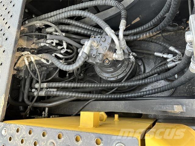 Volvo EC210B 履带挖掘机
