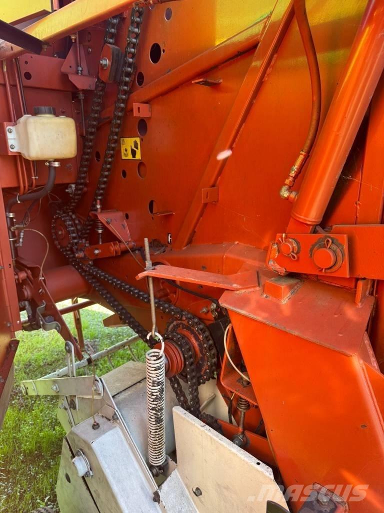Fiatagri 5980 圆捆打捆机
