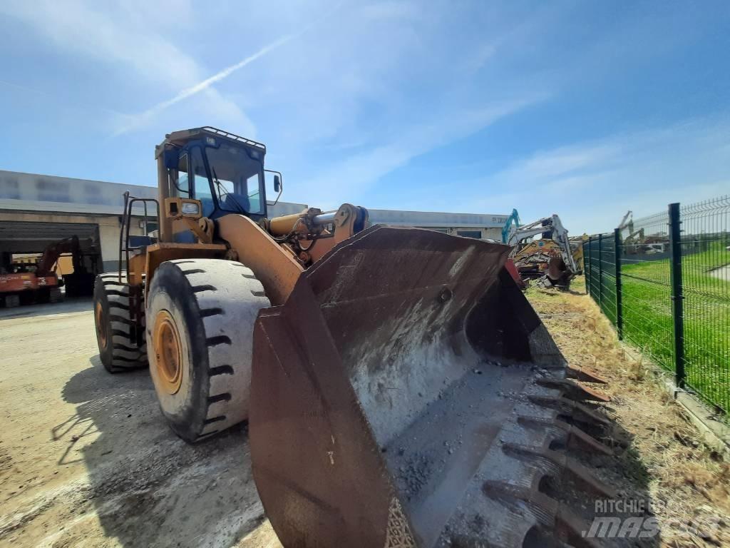 Komatsu WA500 轮式装载机