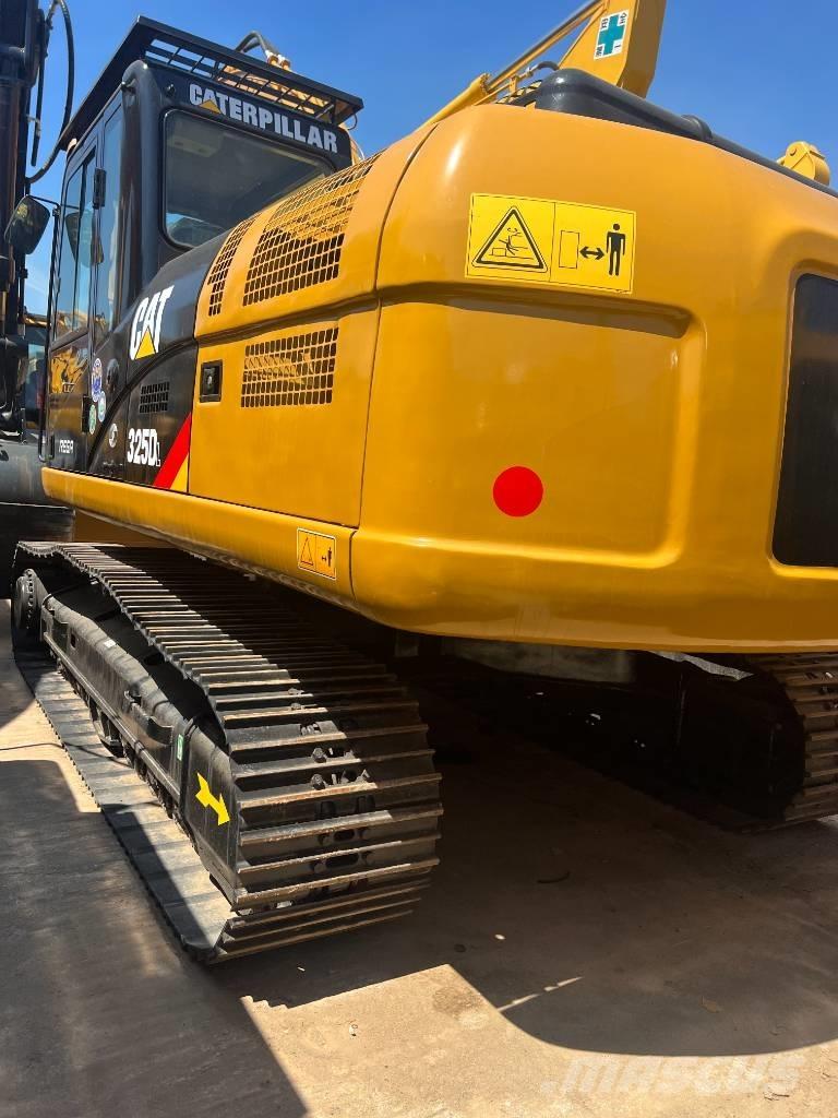 CAT 325D 履带挖掘机