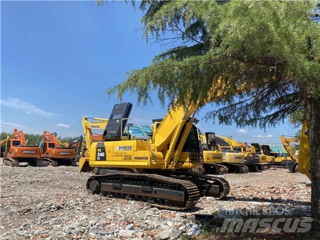 Komatsu PC240-8 履带挖掘机