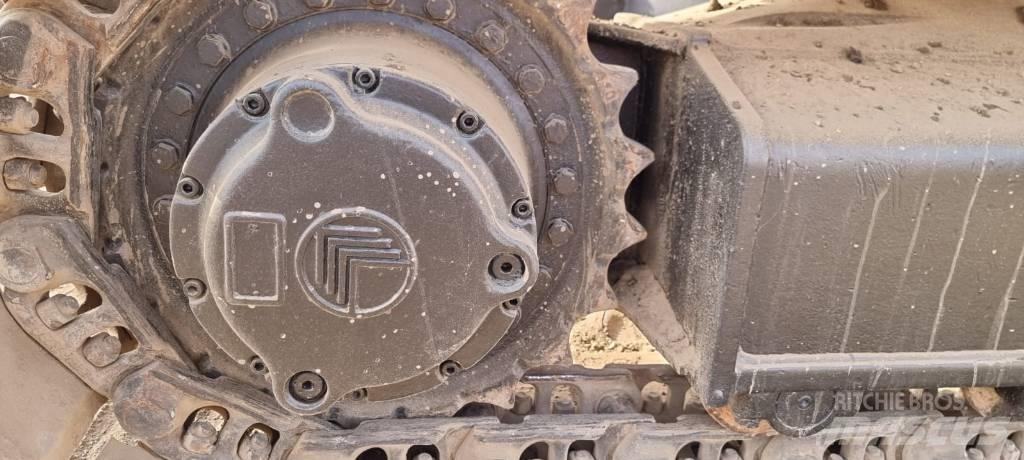JCB JS 200 LC 履带挖掘机