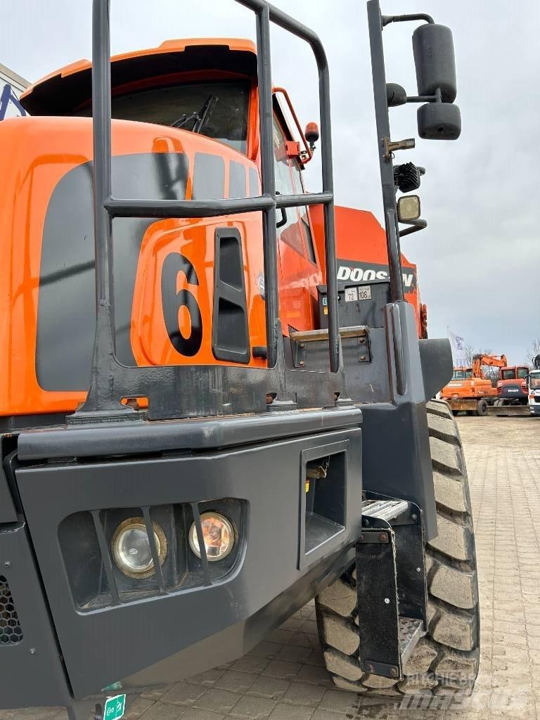 Doosan DA30 铰接式自卸车