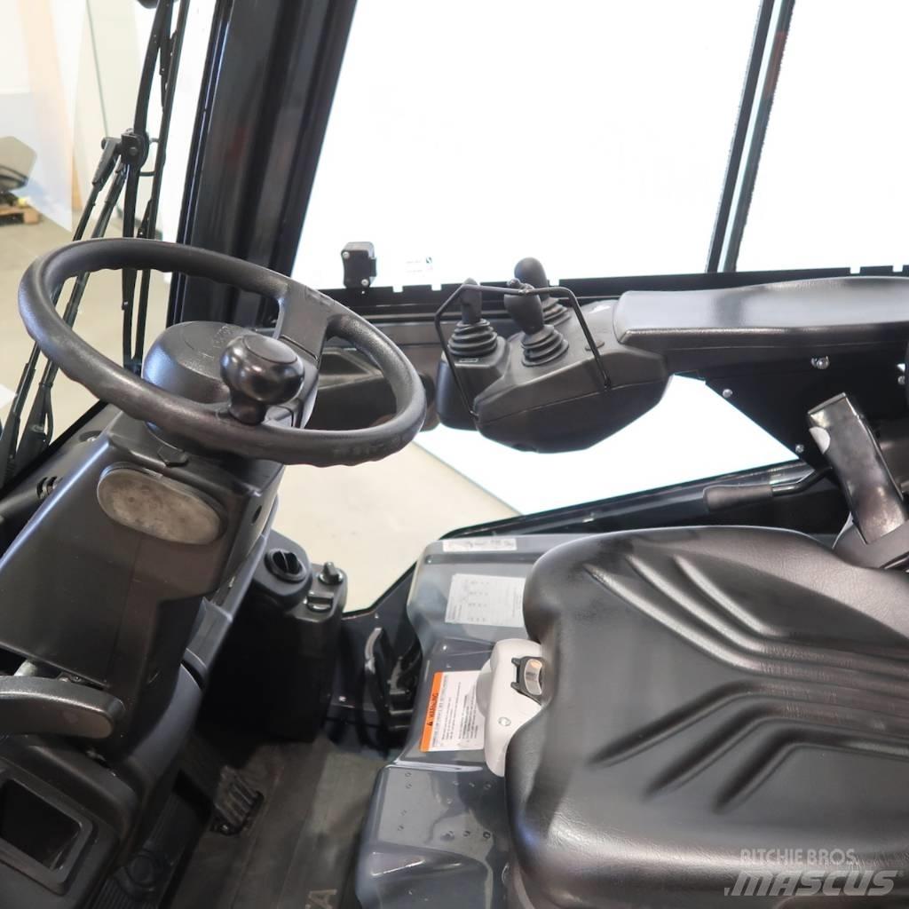 Toyota 8FBE20T 电动叉车
