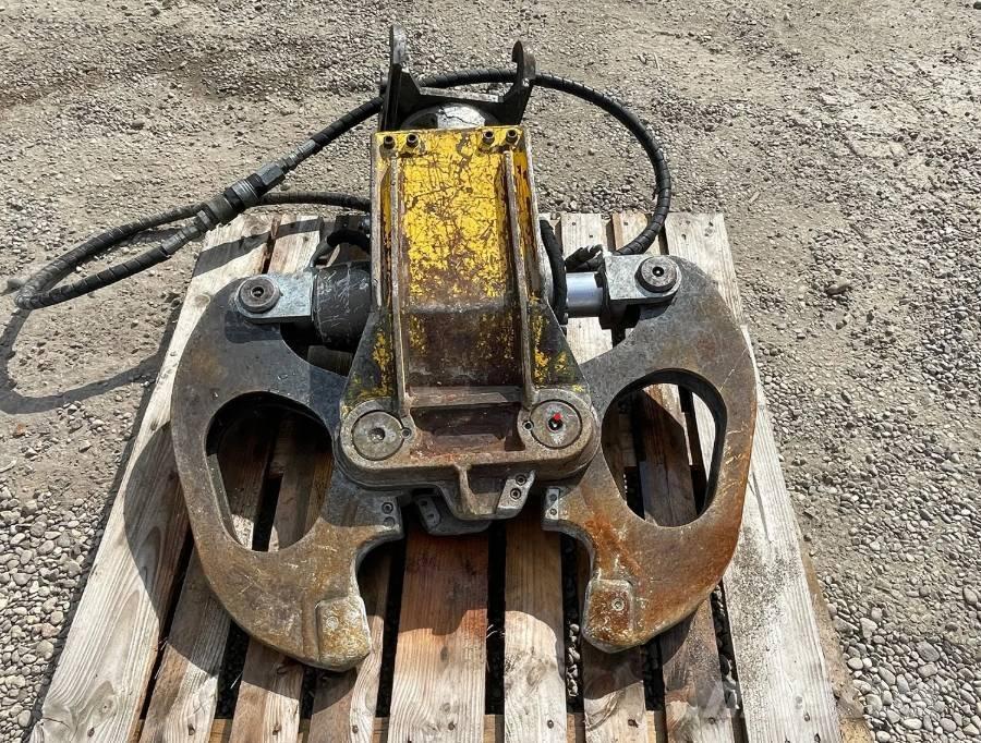 Darda CC 320 组装挖掘机