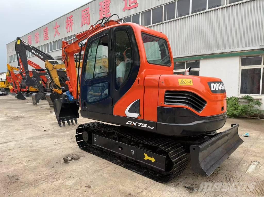 Doosan DX 75 履带挖掘机