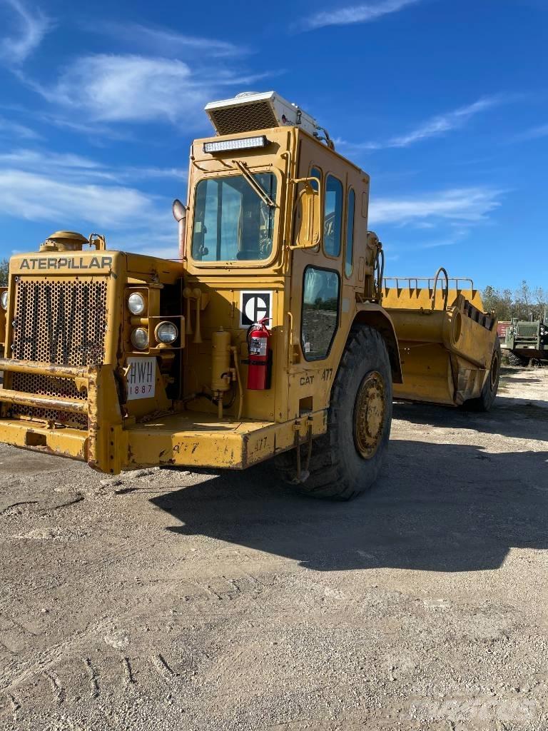 CAT 621 B 铲运机