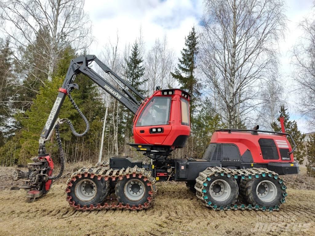 Komatsu 901 XC 收割机