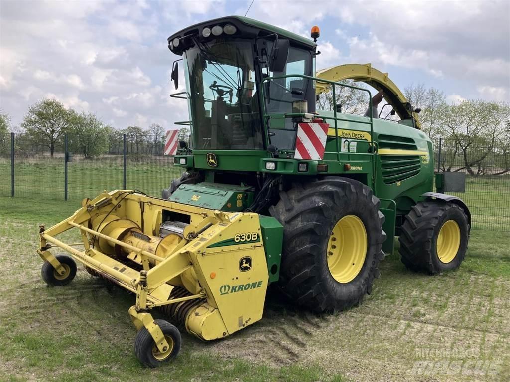 John Deere 7380 自走式青贮饲料收割机