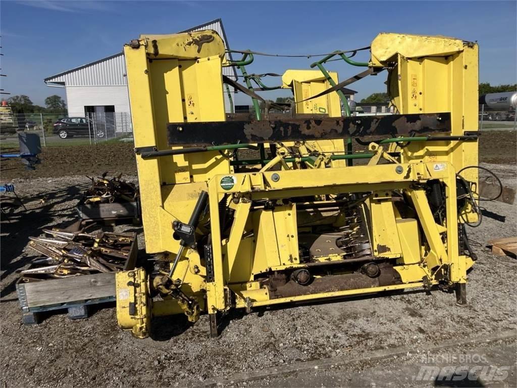 John Deere 7380 自走式青贮饲料收割机