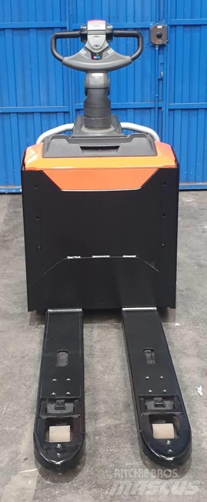 BT LPE 200 电动搬运车