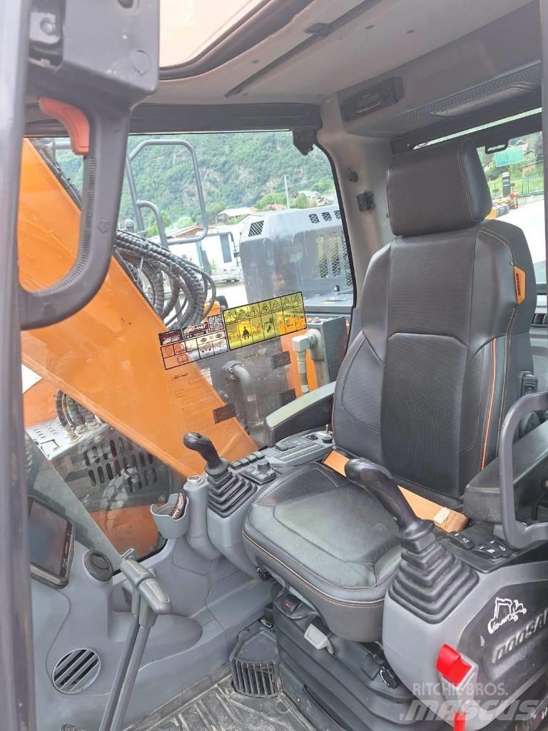 Doosan DX 140 LCR-7 履带挖掘机