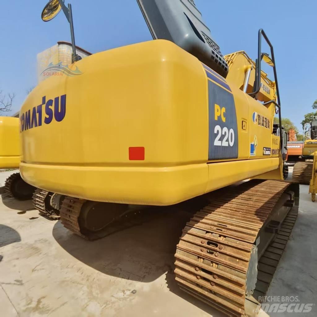 Komatsu PC 220-8 履带挖掘机
