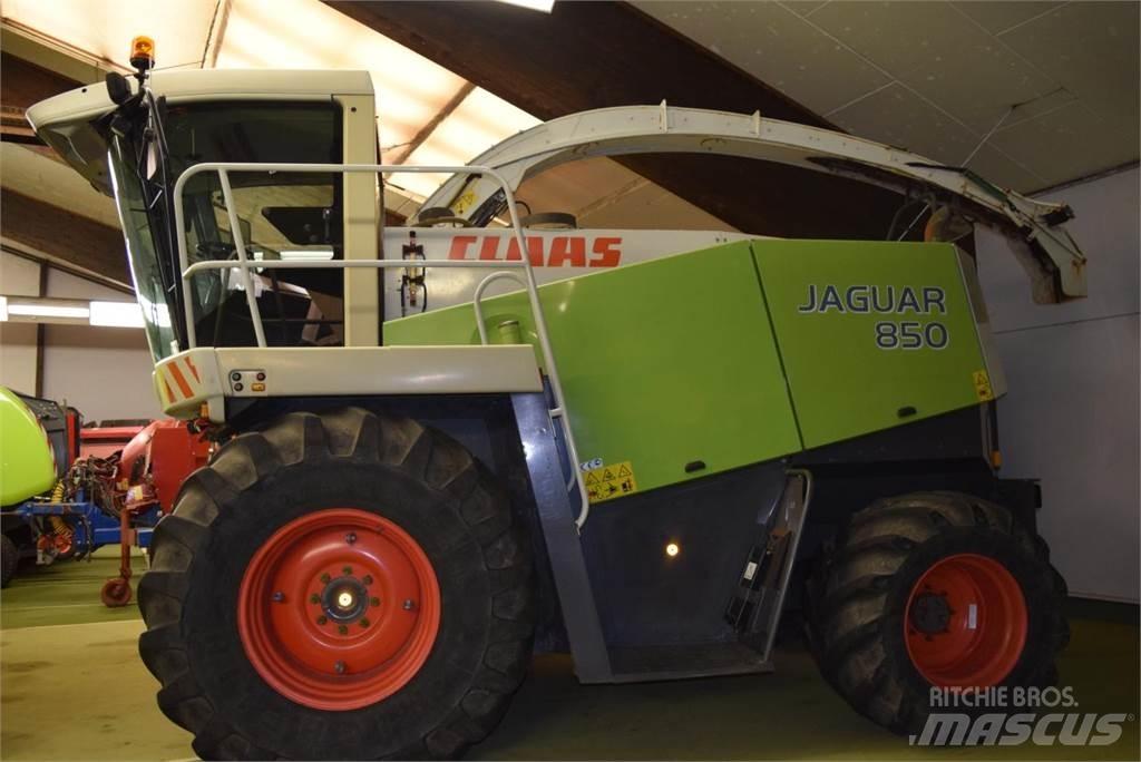 CLAAS Jaguar 850 自走式青贮饲料收割机