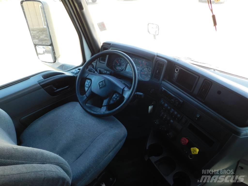 International LT 625 牵引车